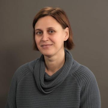 Mojca Smolej